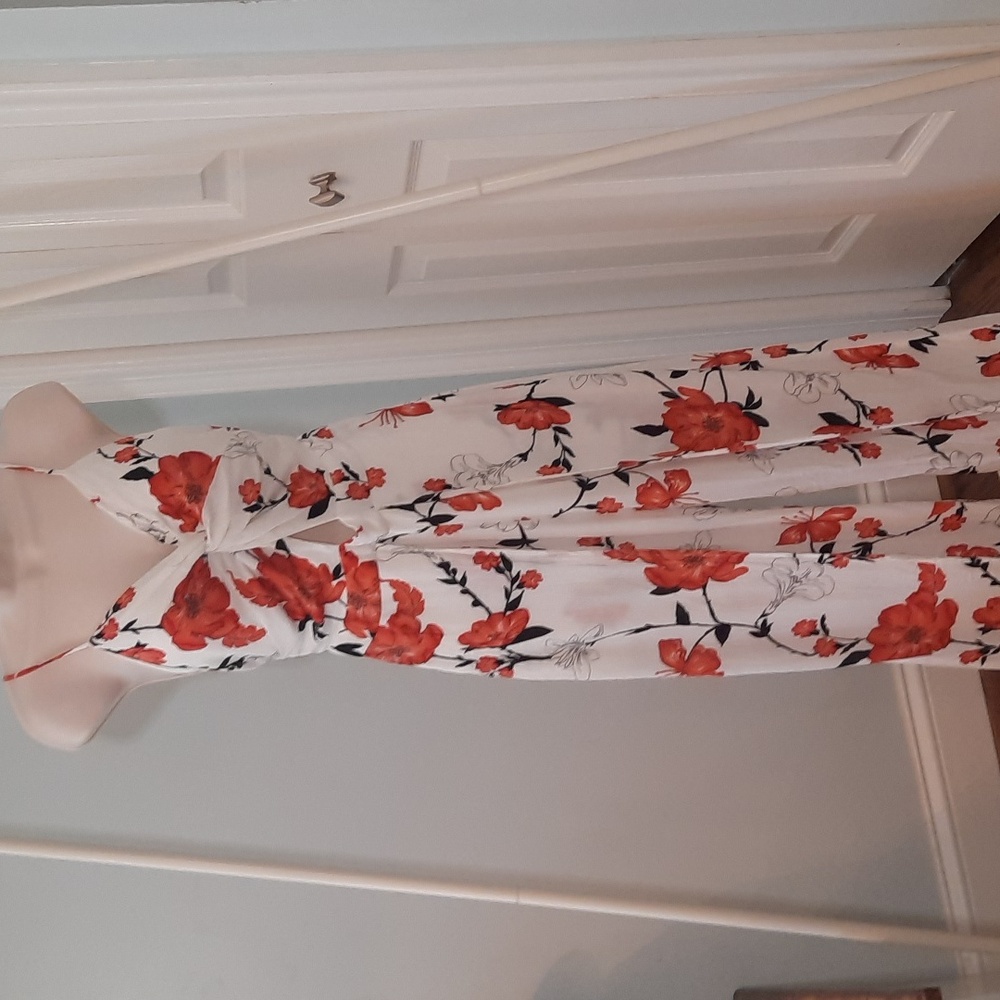 Papaya Floral White Jumpsuit with Leg Slits sz Large